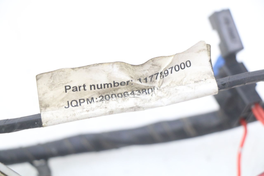 photo de WIĄZKA ELEKTRYCZNA PEUGEOT KISBEE 4T 50 (2010 - 2017) - Zoom stanu zużycia