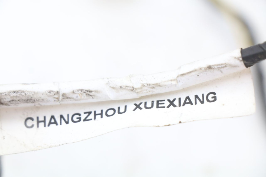 photo de WIĄZKA ELEKTRYCZNA PEUGEOT KISBEE 4T 50 (2010 - 2017) - Zoom stanu zużycia