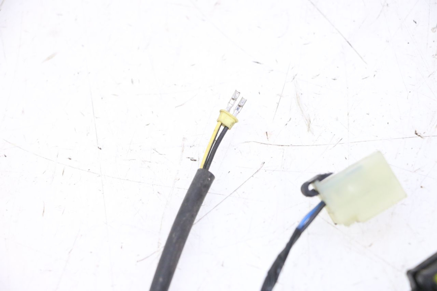 photo de WIĄZKA ELEKTRYCZNA PIAGGIO MP3 HPE 310 (2024 - 2025) - Inny kąt widzenia