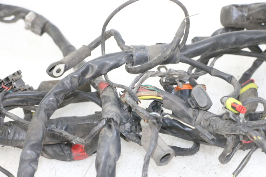 photo de INSTALACJA ELEKTRYCZNA PIAGGIO MP3 LT 400 (2007 - 2012) - Szczegół części