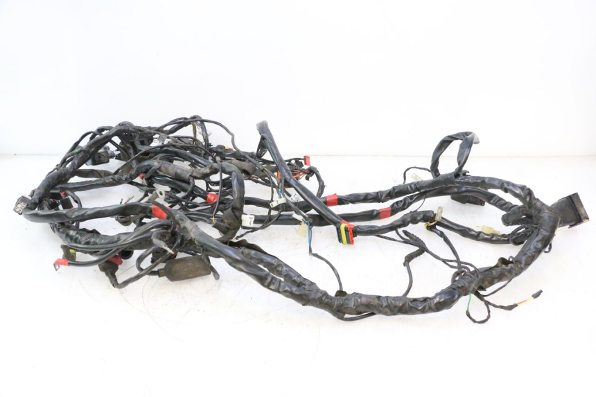 photo de INSTALACJA ELEKTRYCZNA PIAGGIO MP3 LT 400 (2007 - 2012) - Szczegół części
