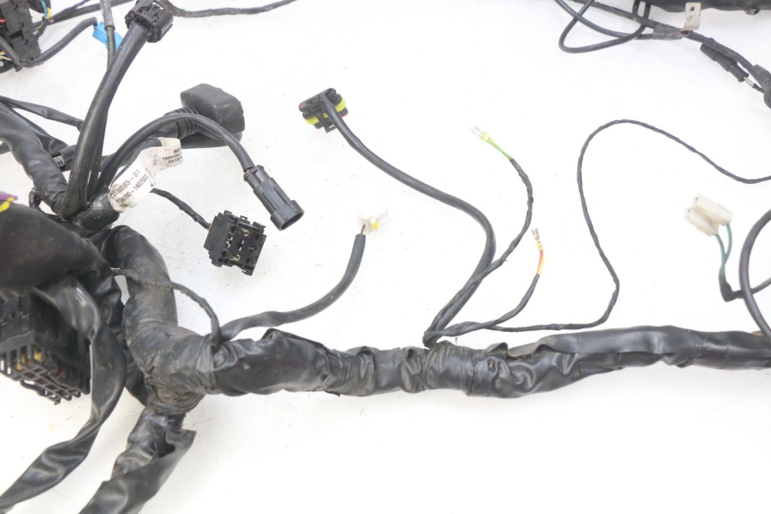 photo de INSTALACJA ELEKTRYCZNA PIAGGIO MP3 500 (2014 - 2017) - Szczegół części