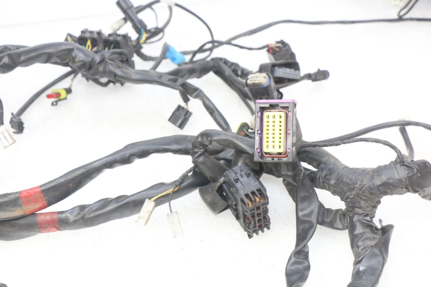 photo de INSTALACJA ELEKTRYCZNA PIAGGIO MP3 500 (2014 - 2017) - Część sprawdzona