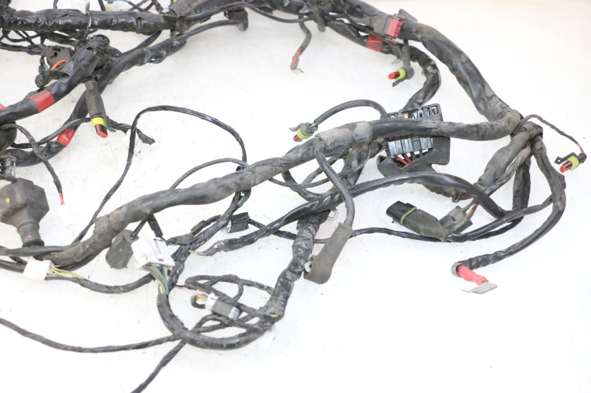 photo de INSTALACJA ELEKTRYCZNA PIAGGIO MP3 500 (2011 - 2015) - Punkty mocowania