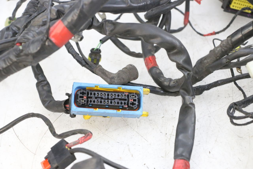 photo de WIĄZKA ELEKTRYCZNA PIAGGIO MP3 500 (2016 - 2018) - Zbliżenie techniczne