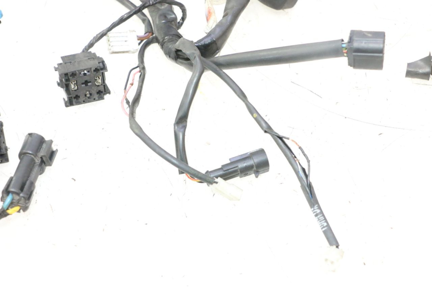 photo de WIĄZKA ELEKTRYCZNA PIAGGIO MP3 500 (2016 - 2018) - Inny kąt widzenia