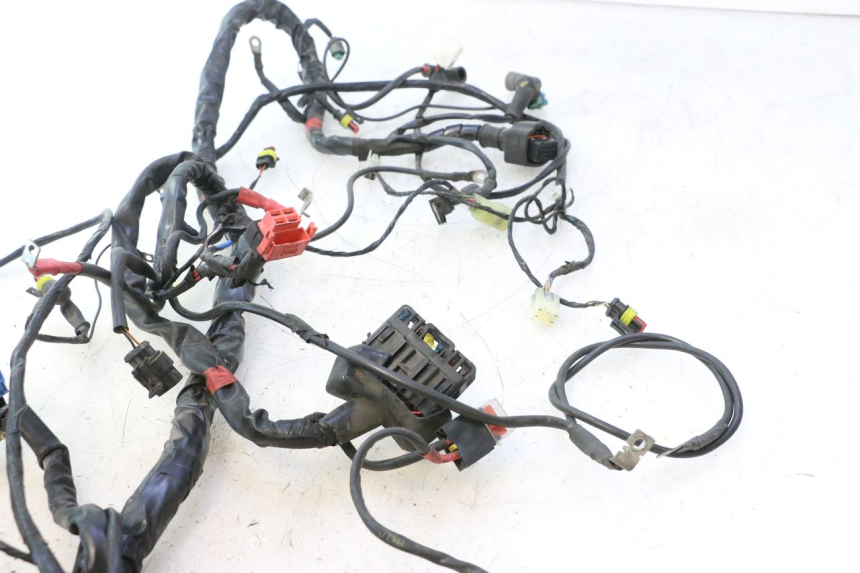 photo de WIĄZKA ELEKTRYCZNA PIAGGIO MP3 500 (2016 - 2018) - Część sprawdzona
