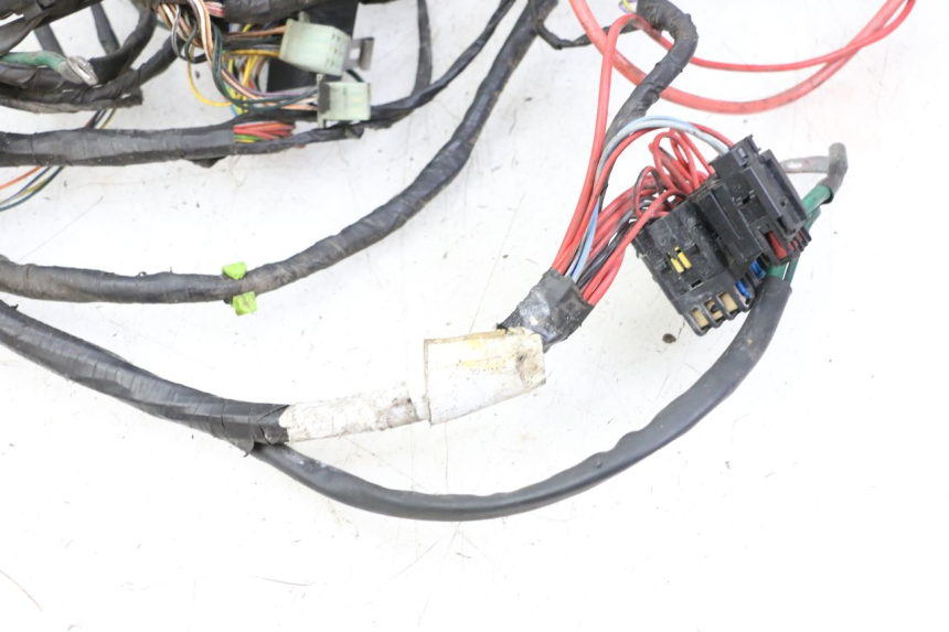 photo de WIĄZKA ELEKTRYCZNA PEUGEOT SATELIS COMPRESSOR K15 125 (2006 - 2009) - Zoom stanu zużycia