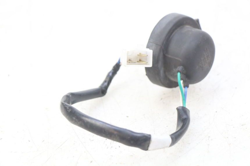 photo de WIĄZKA PRZEWODÓW REFLEKTORA KYMCO AGILITY 16+ 4T 50 (2018 - 2023) - Zoom stanu zużycia