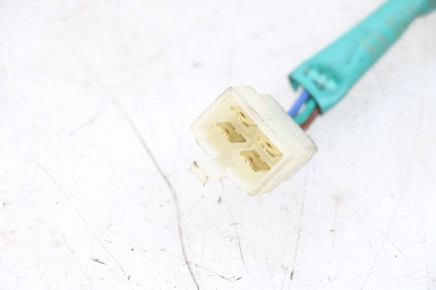 photo de WIĄZKA PRZEWODÓW REFLEKTORA SYM CROX 4T 50 (2016 - 2023) - Zoom stanu zużycia