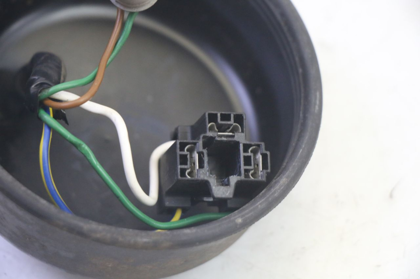 photo de WIĄZKA PRZEWODÓW REFLEKTORA PEUGEOT ELYSEO 125 (1999 - 2004) - Zoom stanu zużycia