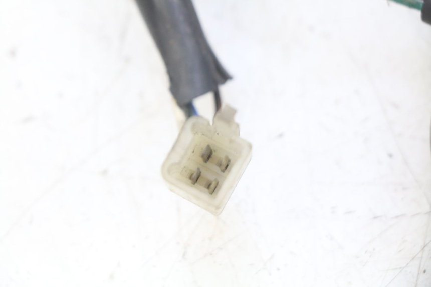 photo de WIĄZKA PRZEWODÓW REFLEKTORA HONDA FES PANTHEON 125 (2003 - 2007) - Szczegół części