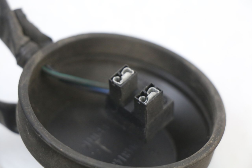 photo de WIĄZKA PRZEWODÓW REFLEKTORA HONDA FES S-WING SWING ABS 125 (2007 - 2015) - Zbliżenie techniczne