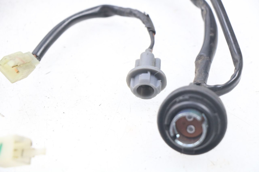 photo de WIĄZKA PRZEWODÓW REFLEKTORA MBK FLIPPER 115 (2013 - 2017) - Inny kąt widzenia