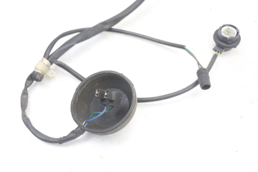 photo de WIĄZKA PRZEWODÓW REFLEKTORA HONDA FES S-WING SWING 125 (2007 - 2015) - Zbliżenie techniczne