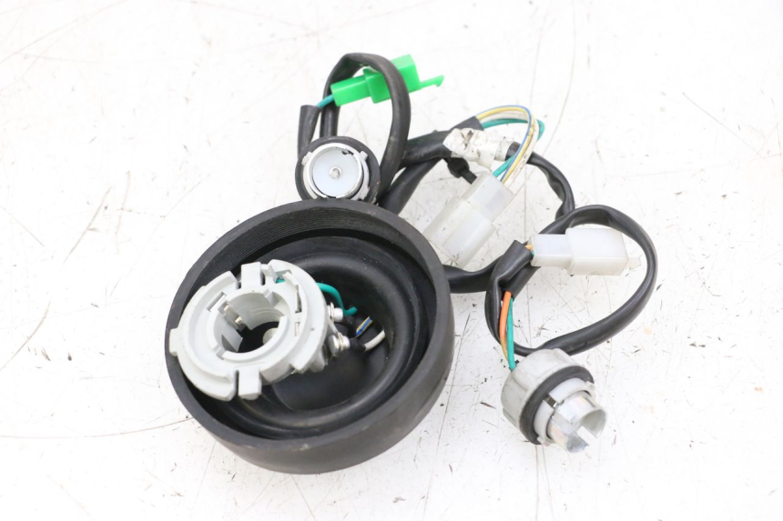 photo de WIĄZKA PRZEWODÓW REFLEKTORA PEUGEOT KISBEE 4T 50 (2018 - 2022) - Szczegół części