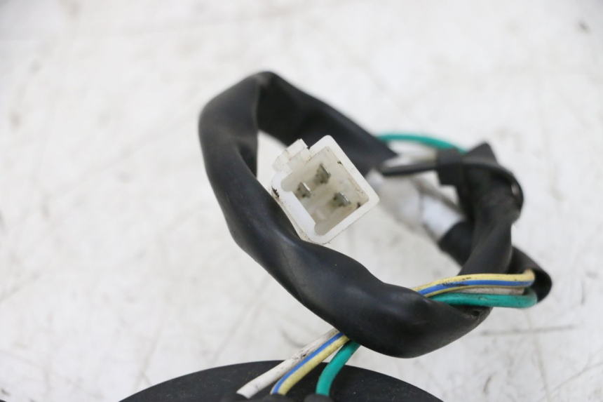 photo de WIĄZKA PRZEWODÓW REFLEKTORA PEUGEOT KISBEE 4T 50 (2018 - 2022) - Zbliżenie techniczne