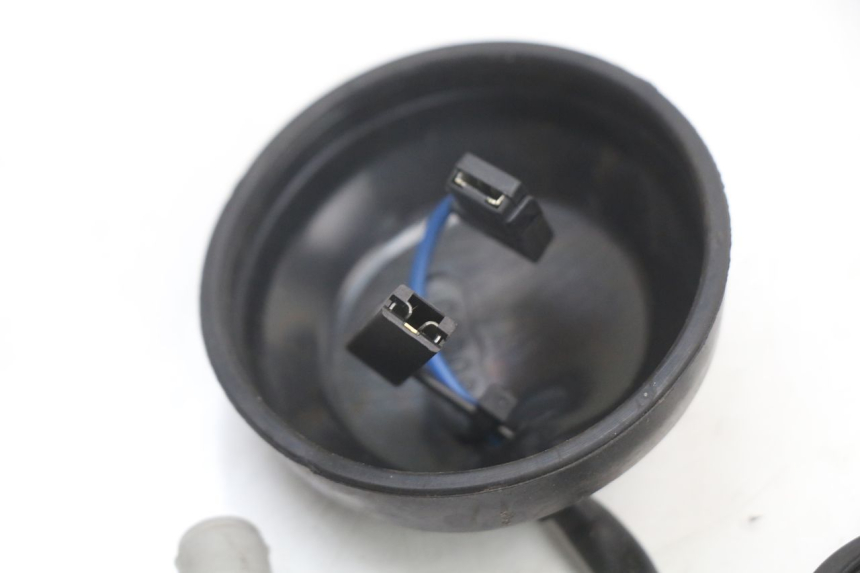 photo de WIĄZKA PRZEWODÓW REFLEKTORA MOTO GUZZI NORGE 8V GT 1200 (2011 - 2016) - Zoom stanu zużycia