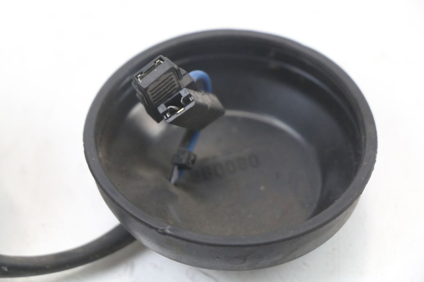 photo de WIĄZKA PRZEWODÓW REFLEKTORA MOTO GUZZI NORGE 8V GT 1200 (2011 - 2016) - Stan powierzchni