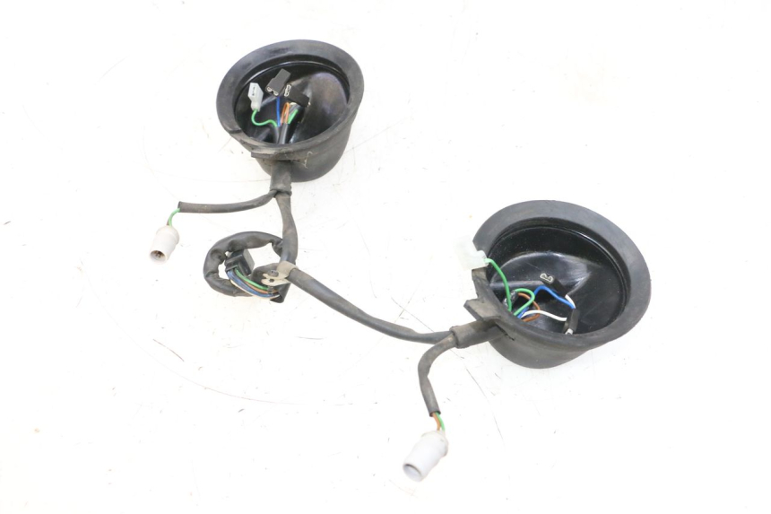 photo de WIĄZKA PRZEWODÓW REFLEKTORA HONDA NSR R 125 (1994 - 2003) - Zbliżenie techniczne