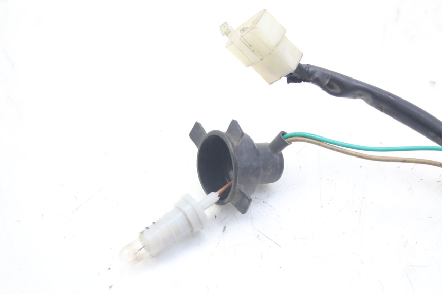 photo de WIĄZKA PRZEWODÓW REFLEKTORA SYM ORBIT 2 4T 50 (2018 - 2022) - Zoom stanu zużycia