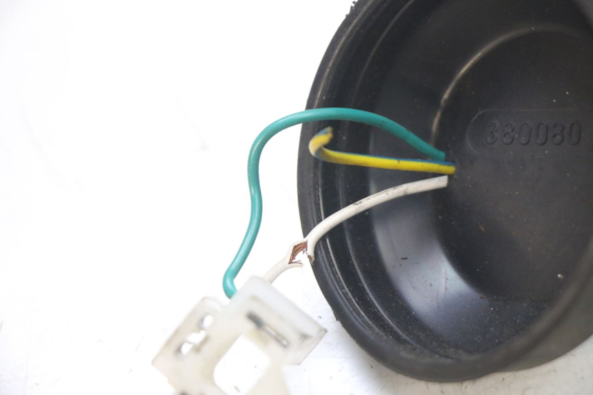 photo de WIĄZKA PRZEWODÓW REFLEKTORA PEUGEOT ELYSTAR 50 (2002 - 2014) - Zbliżenie techniczne