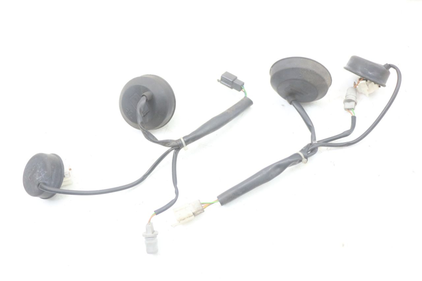 photo de WIĄZKA PRZEWODÓW REFLEKTORA PEUGEOT SATELIS 125 (2010 - 2012) - Szczegół części