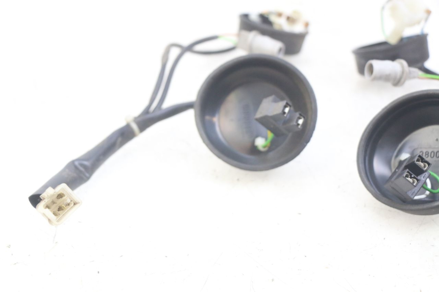 photo de WIĄZKA PRZEWODÓW REFLEKTORA PEUGEOT SATELIS 125 (2010 - 2012) - Szczegół części