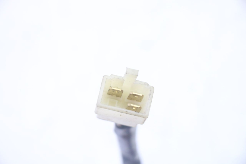 photo de WIĄZKA PRZEWODÓW REFLEKTORA PEUGEOT TWEET 4T 50 (2018 - 2022) - Zoom stanu zużycia