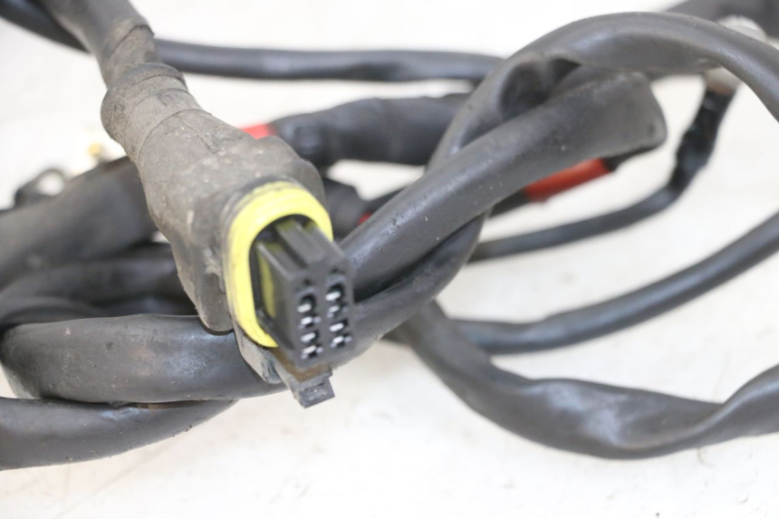 photo de INSTALACJA ELEKTRYCZNA PIAGGIO NEW TYPHOON 50 (2010 - 2017) - Zoom stanu zużycia