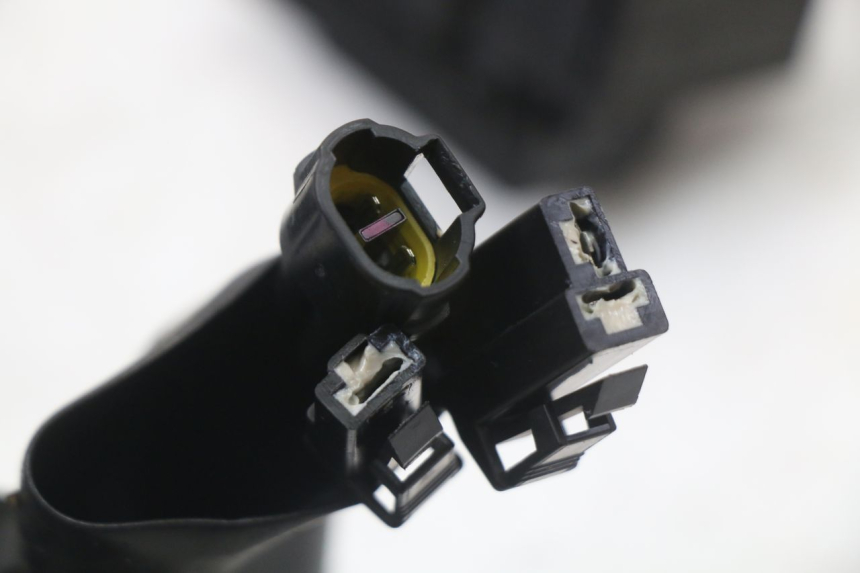 photo de INSTALACJA ELEKTRYCZNA ROYAL ENFIELD SCRAM 411 (2022 - 2024) - Część sprawdzona