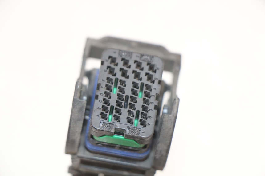 photo de WIĄZKA ELEKTRYCZNA PEUGEOT SATELIS 125 (2010 - 2012) - Punkty mocowania