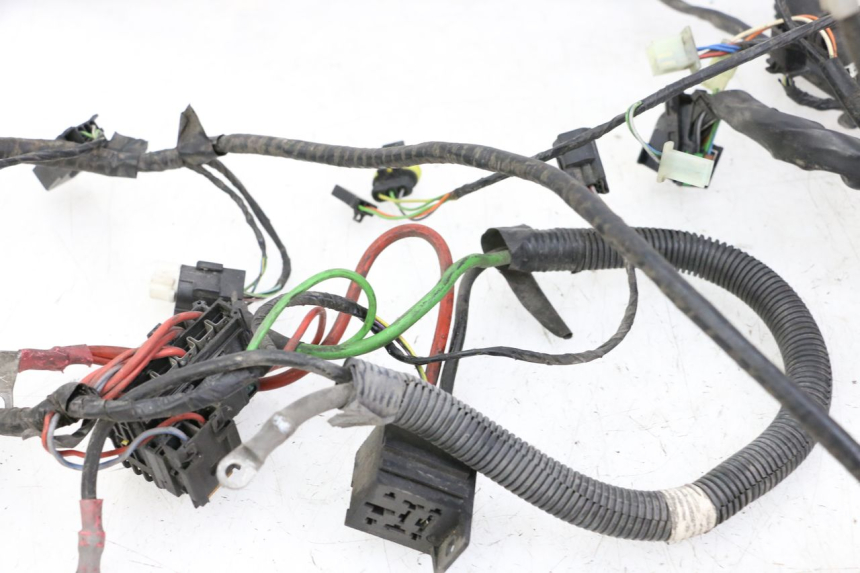 photo de WIĄZKA ELEKTRYCZNA PEUGEOT SATELIS 125 (2013 - 2018) - Oznaczenia i referencje