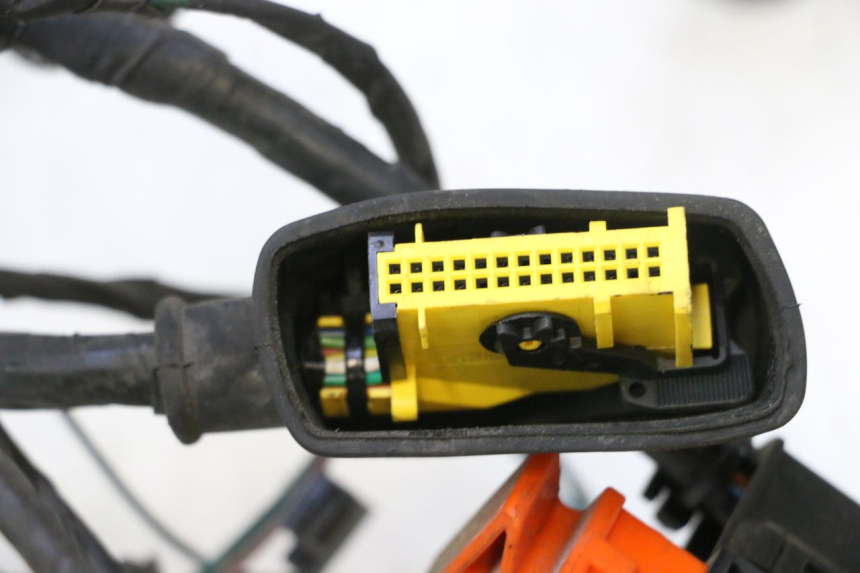 photo de INSTALACJA ELEKTRYCZNA PEUGEOT SATELIS 125 (2006 - 2009) - Szczegóły charakterystyczne