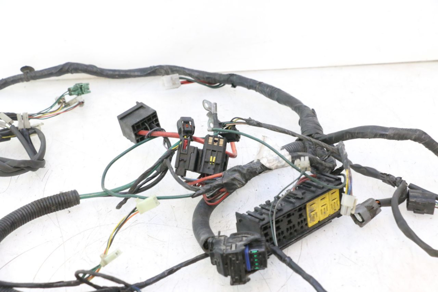 photo de INSTALACJA ELEKTRYCZNA PEUGEOT SATELIS 125 (2006 - 2009) - Zoom stanu zużycia