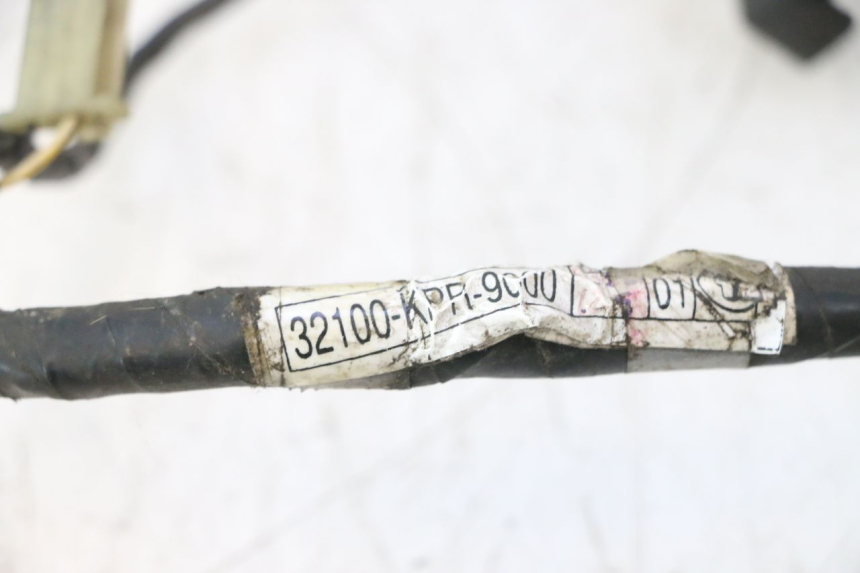 photo de WIĄZKA HONDA SH 125 (2001 - 2003) - Stan powierzchni