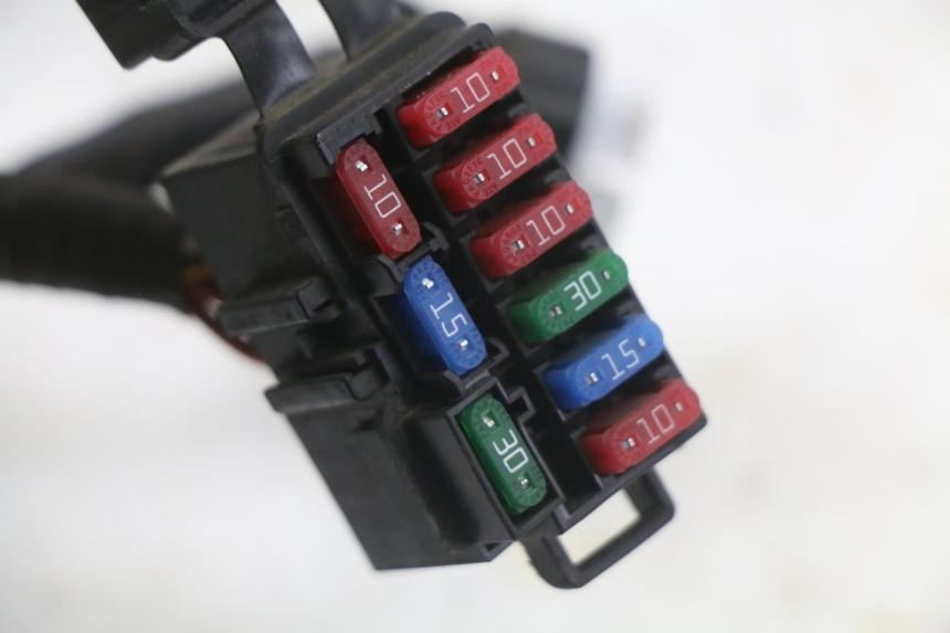 photo de INSTALACJA ELEKTRYCZNA SUZUKI BURGMAN 125 (2018 - 2021) - Punkty mocowania