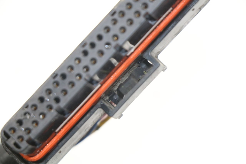 photo de INSTALACJA ELEKTRYCZNA YAMAHA TDM ABS 900 (2002 - 2014) - Inny kąt widzenia