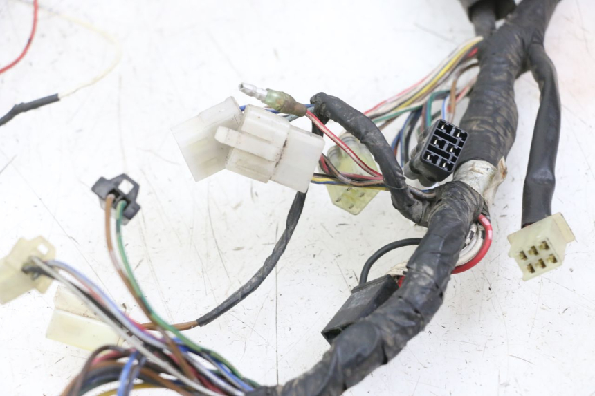 photo de INSTALACJA ELEKTRYCZNA YAMAHA TDR DELTABOX 125 (1997 - 2003) - Zoom stanu zużycia