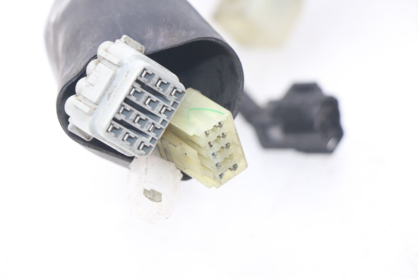 photo de WIĄZKA ELEKTRYCZNA GŁOWICY WIDEŁEK YAMAHA FJR ABS 1300 (2006 - 2012) - Stan powierzchni