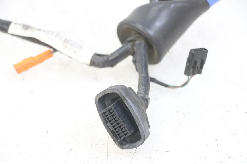 photo de WIĄZKA ELEKTRYCZNA GŁOWICY WIDEŁEK HONDA NTV DEAUVILLE ABS 700 (2007 - 2016) - Inny kąt widzenia