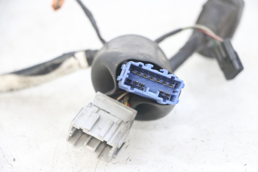 photo de WIĄZKA ELEKTRYCZNA GŁOWICY WIDEŁEK HONDA NTV DEAUVILLE ABS 700 (2007 - 2016) - Widok ogólny