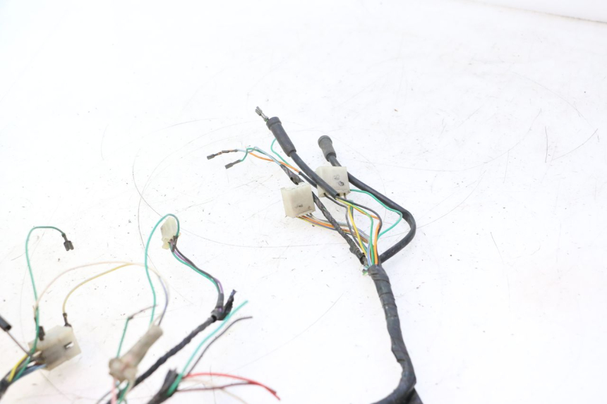 photo de INSTALACJA ELEKTRYCZNA PEUGEOT TREKKER 50 (1995 - 2004) - Szczegół części