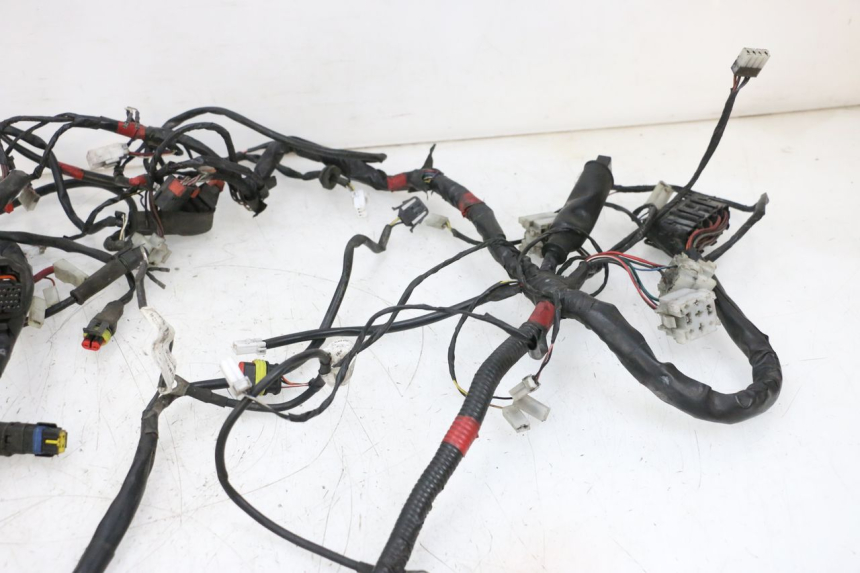 photo de WIĄZKA ELEKTRYCZNA PIAGGIO VESPA GTS SUPER IE 125 (2009 - 2016) - Widok ogólny