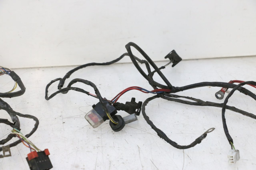 photo de INSTALACJA ELEKTRYCZNA PIAGGIO VESPA S 2T 50 (2007 - 2014) - Szczegóły charakterystyczne
