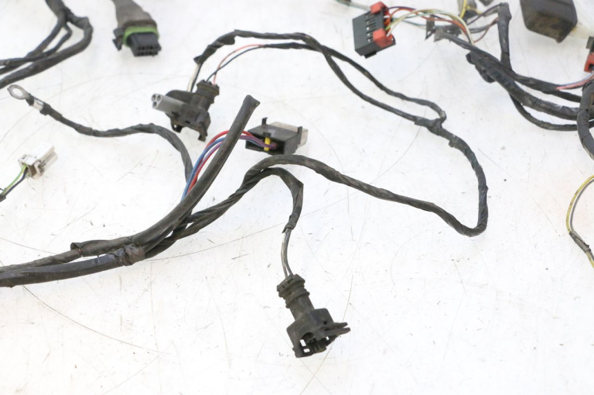 photo de INSTALACJA ELEKTRYCZNA PIAGGIO VESPA S 2T 50 (2007 - 2014) - Zoom stanu zużycia