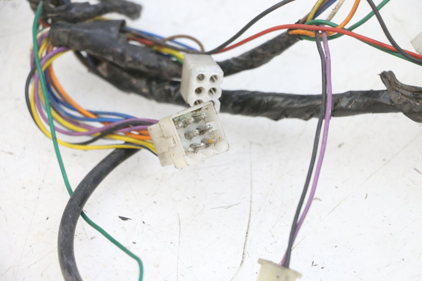 photo de WIĄZKA ELEKTRYCZNA PEUGEOT VIVACITY 100 (1999 - 2008) - Punkty mocowania