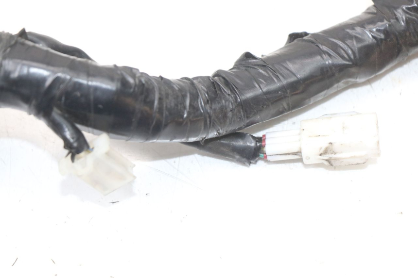 photo de WIĄZKA ELEKTRYCZNA YAMAHA XMAX X-MAX ABS 125 (2017 - 2020) - Oznaczenia i referencje