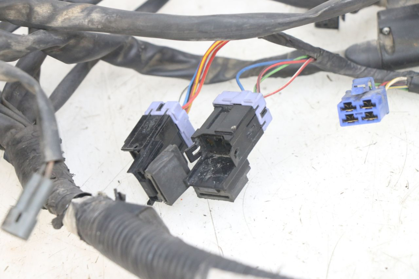 photo de INSTALACJA ELEKTRYCZNA YAMAHA X-MAX XMAX 250 (2006 - 2009) - Szczegół części