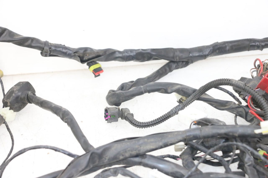 photo de INSTALACJA ELEKTRYCZNA PIAGGIO X10 125 (2012 - 2017) - Widok z bliska